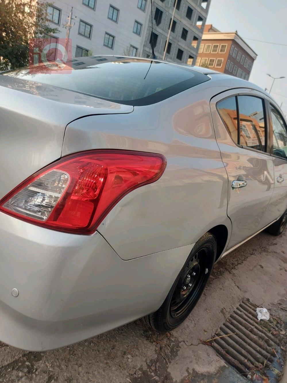 نيسان صني